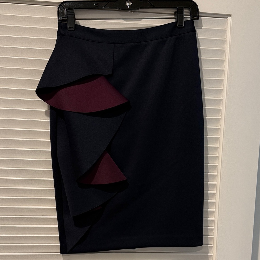 Ted Baker London Black and Burgundy Pencil Skirt